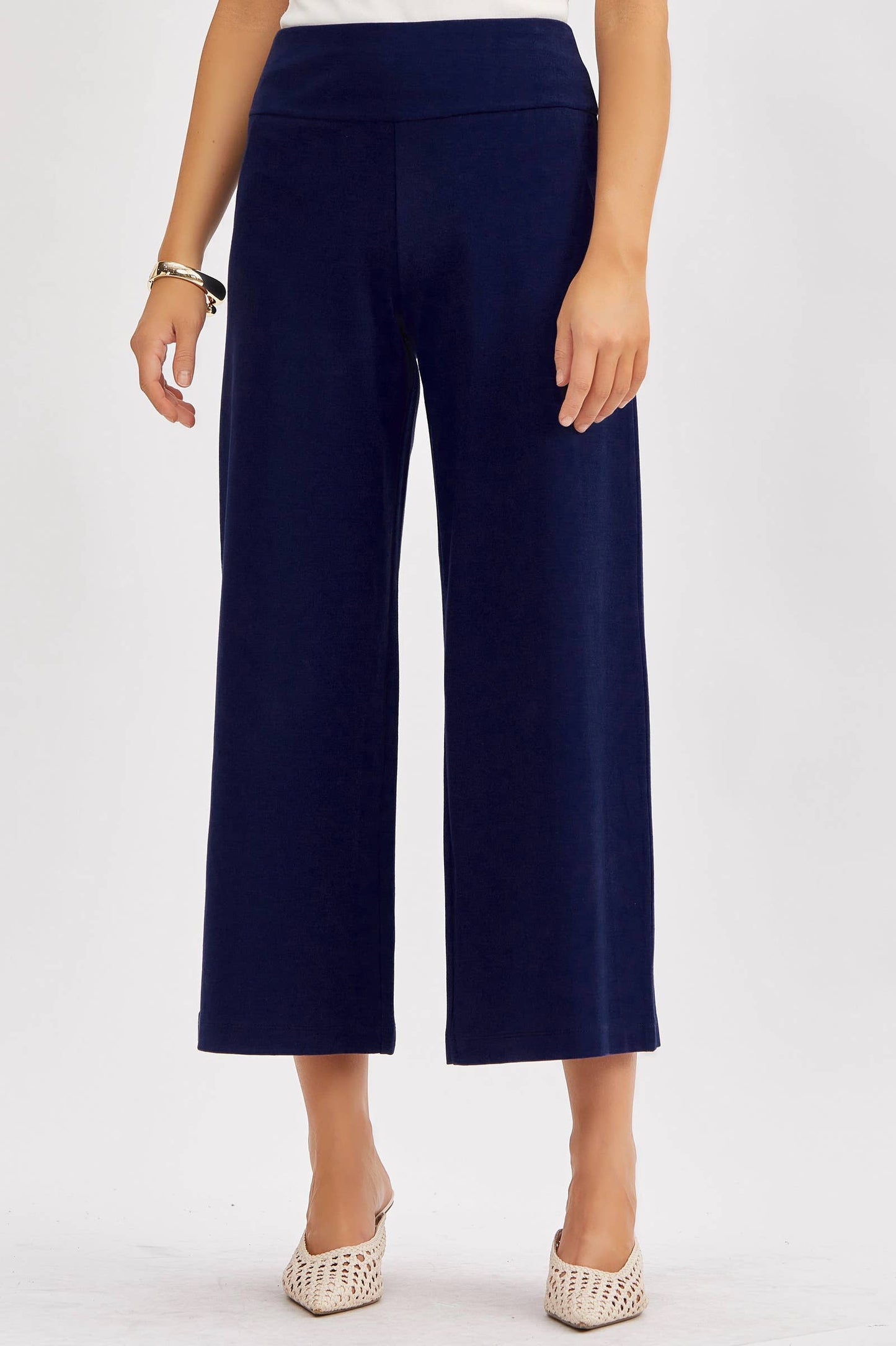 Magic Wide Cropped Pants: Black / XL