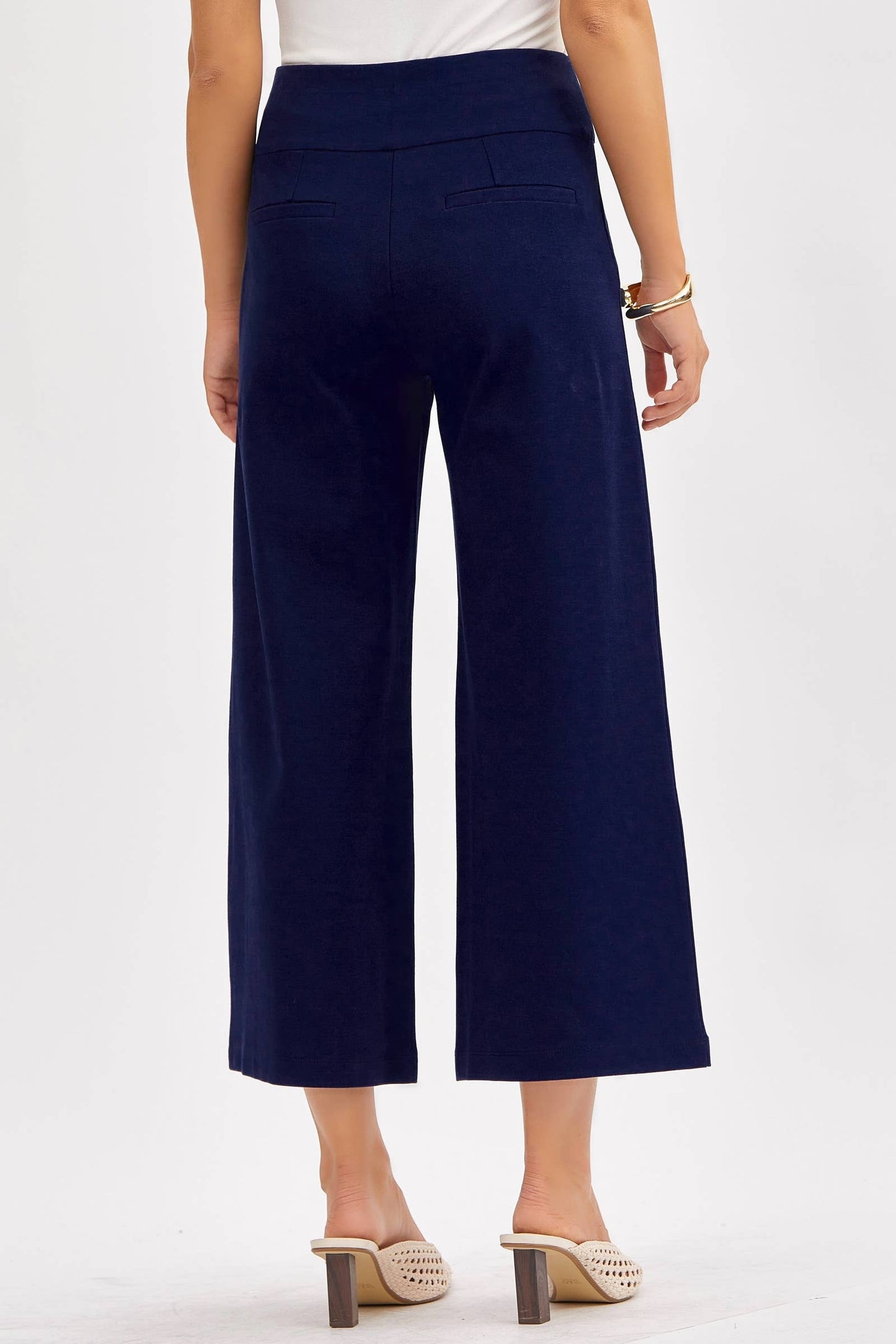 Magic Wide Cropped Pants: Black / L