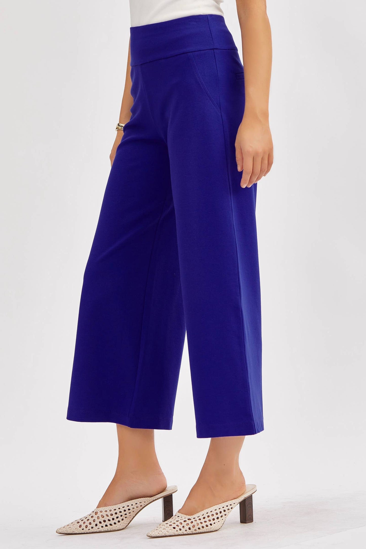Magic Wide Cropped Pants: Black / L