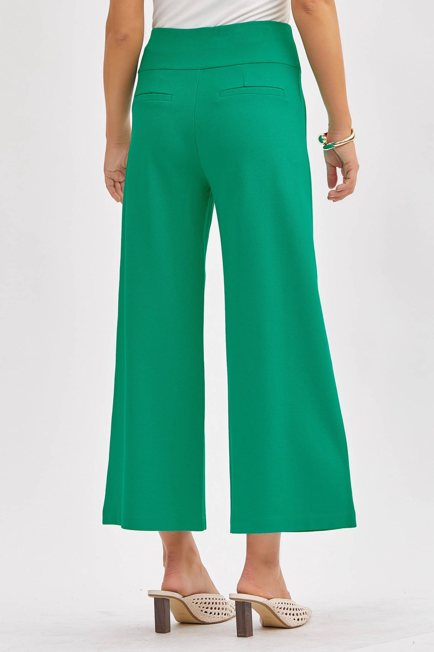 Magic Wide Cropped Pants: Black / L