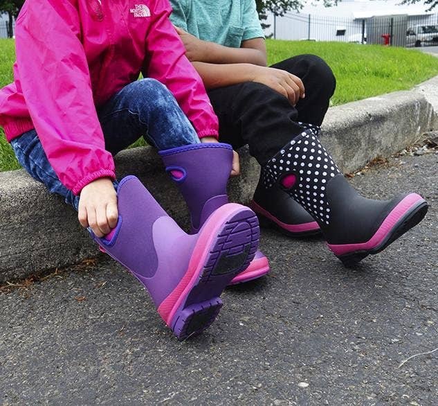 Kids Youth Chloe Dot Neoprene Cold Weather Boot - Black: Navy / 3 Youth