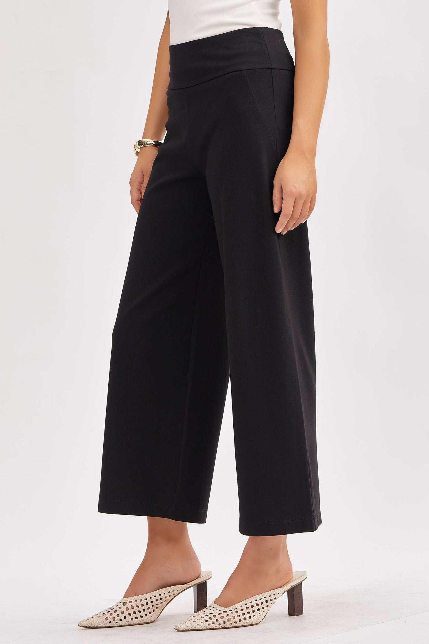 Magic Wide Cropped Pants: Black / S