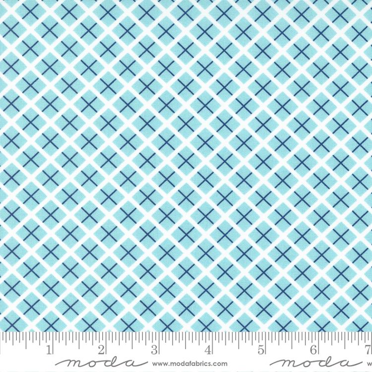 Berry Basket for Moda Fabric by April Rosethal Blue Raspberry Criss Cross Print 24155 15