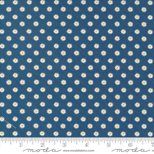 Moda Fabrics Vintage Soul Cathe Holden 7439 21 Horizon Navy Daisy