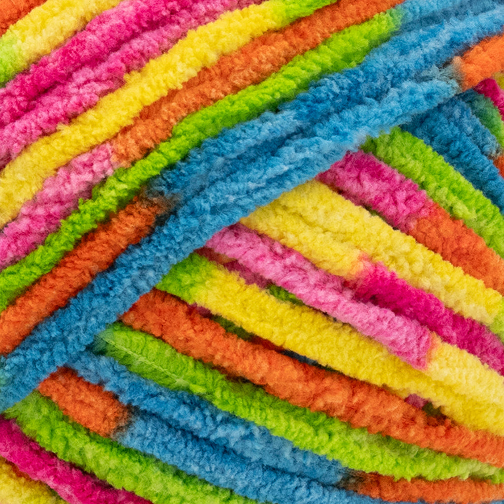 Lion Brand Yarn Cover Story Fave Blanket Frizzle 2 Pack