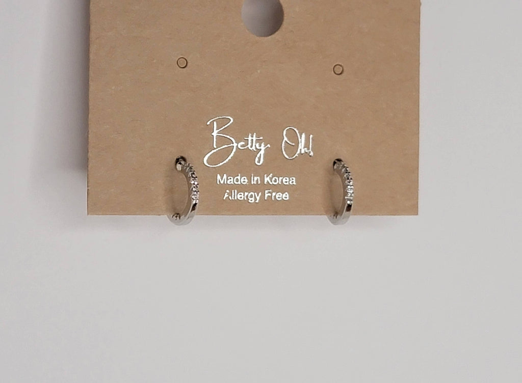 MINI HOOP TARNISH FREE EARRINGS.: GOLD