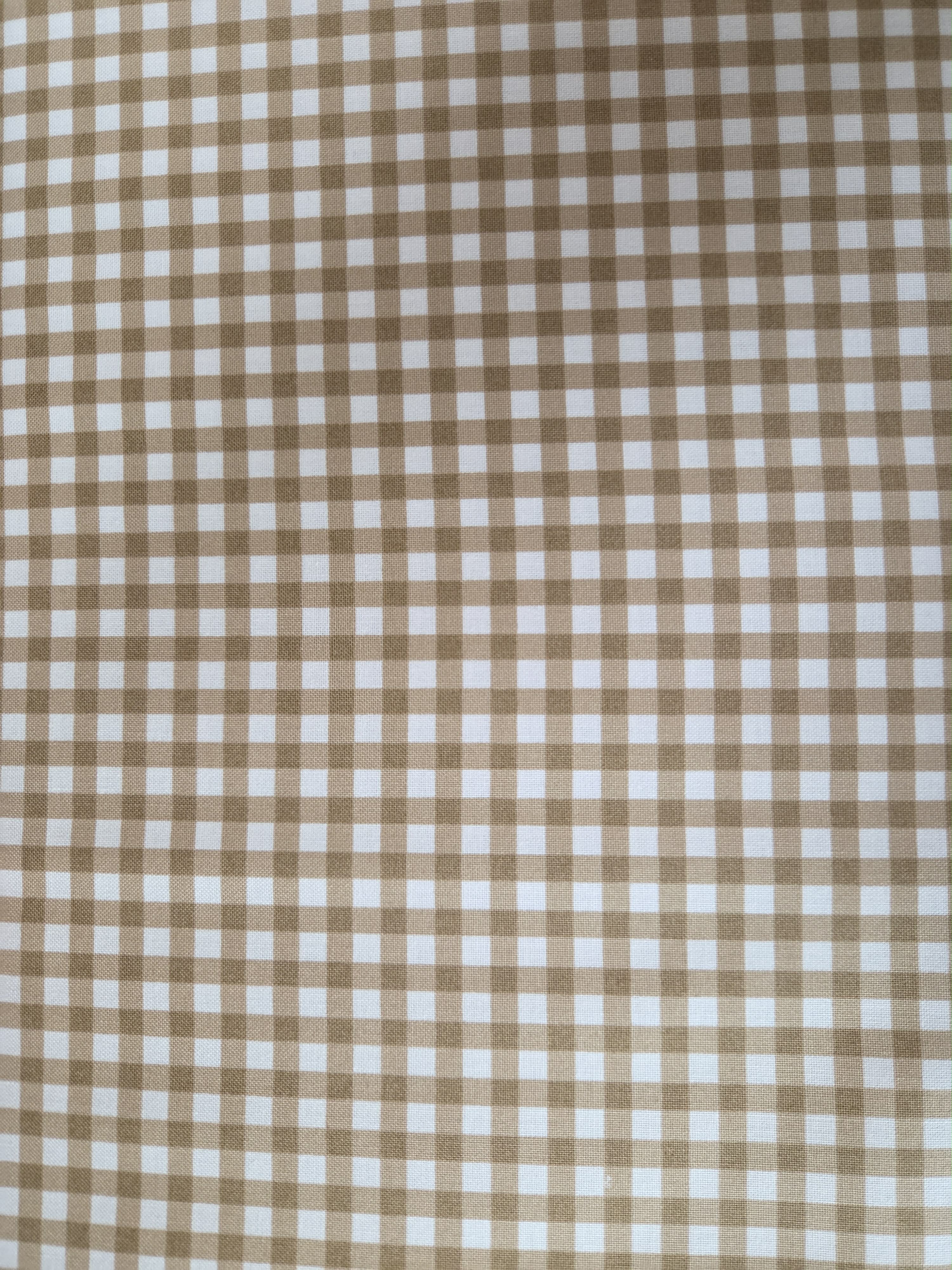 Lucky – Warm Tan Gingham