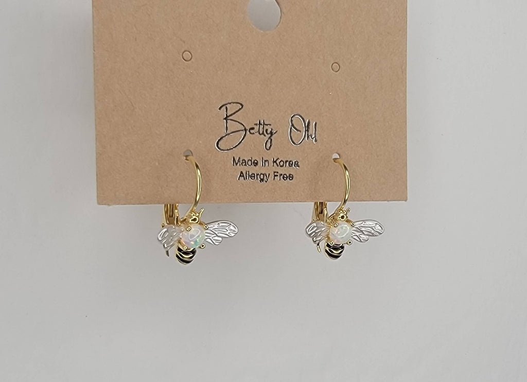 BEE EARRINGS.