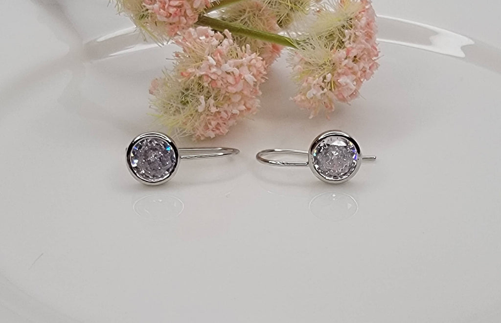 CZ EARRINGS.: GOLD