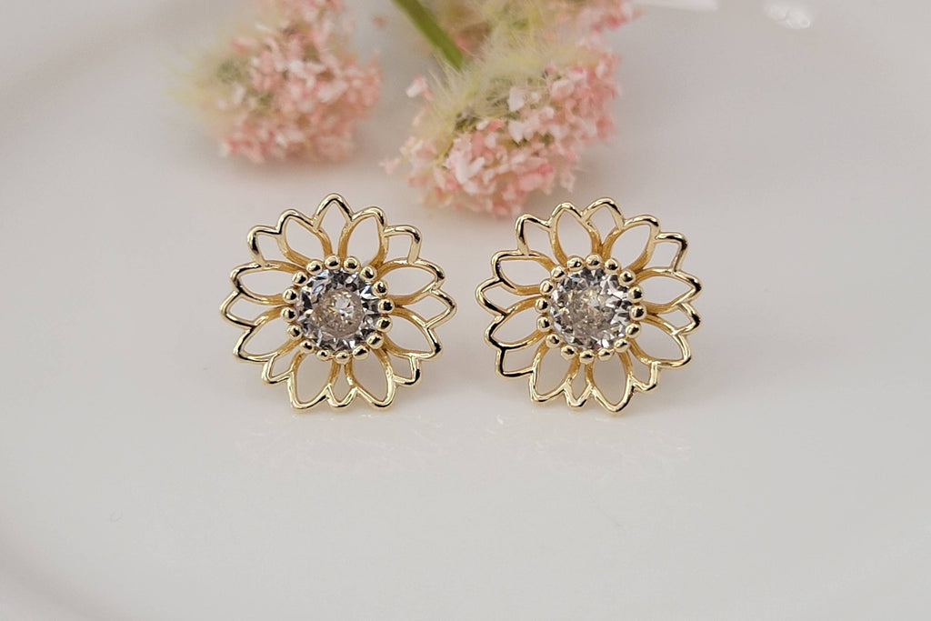 SUNFLOWER TARNISH FREE STUD EARRINGS.