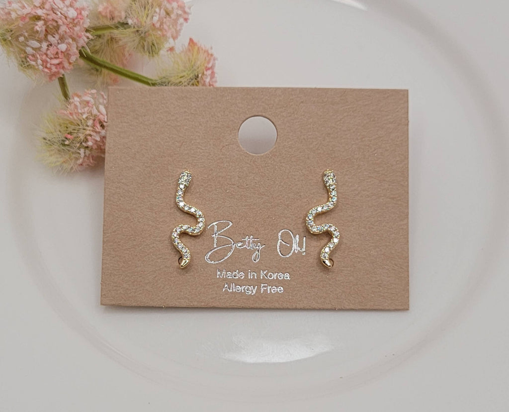 CZ SNAKE TARNISH FREE EAR CRAWLER.: Silver