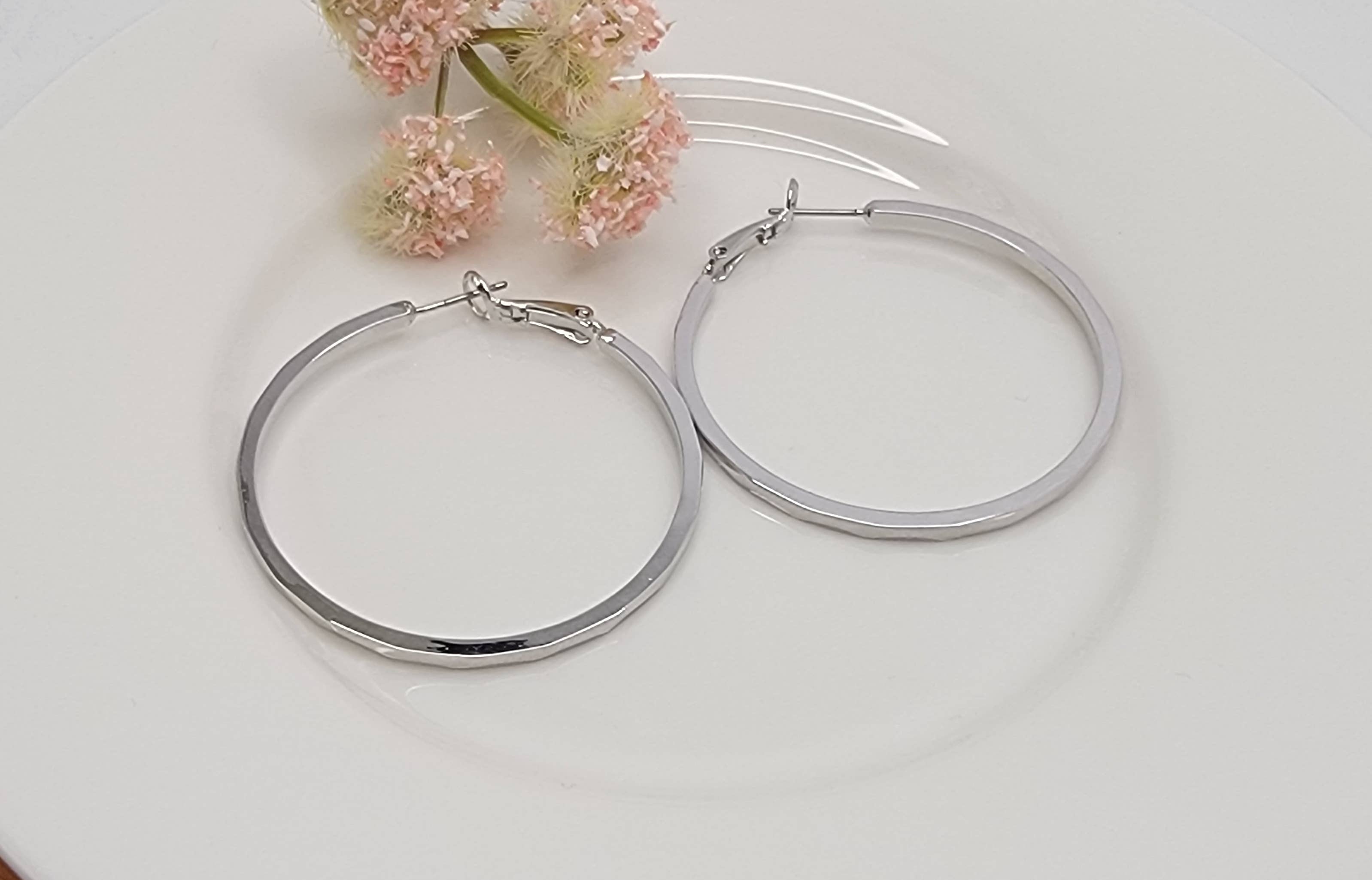 HOOP TARNISH FREE EARRINGS.: Silver