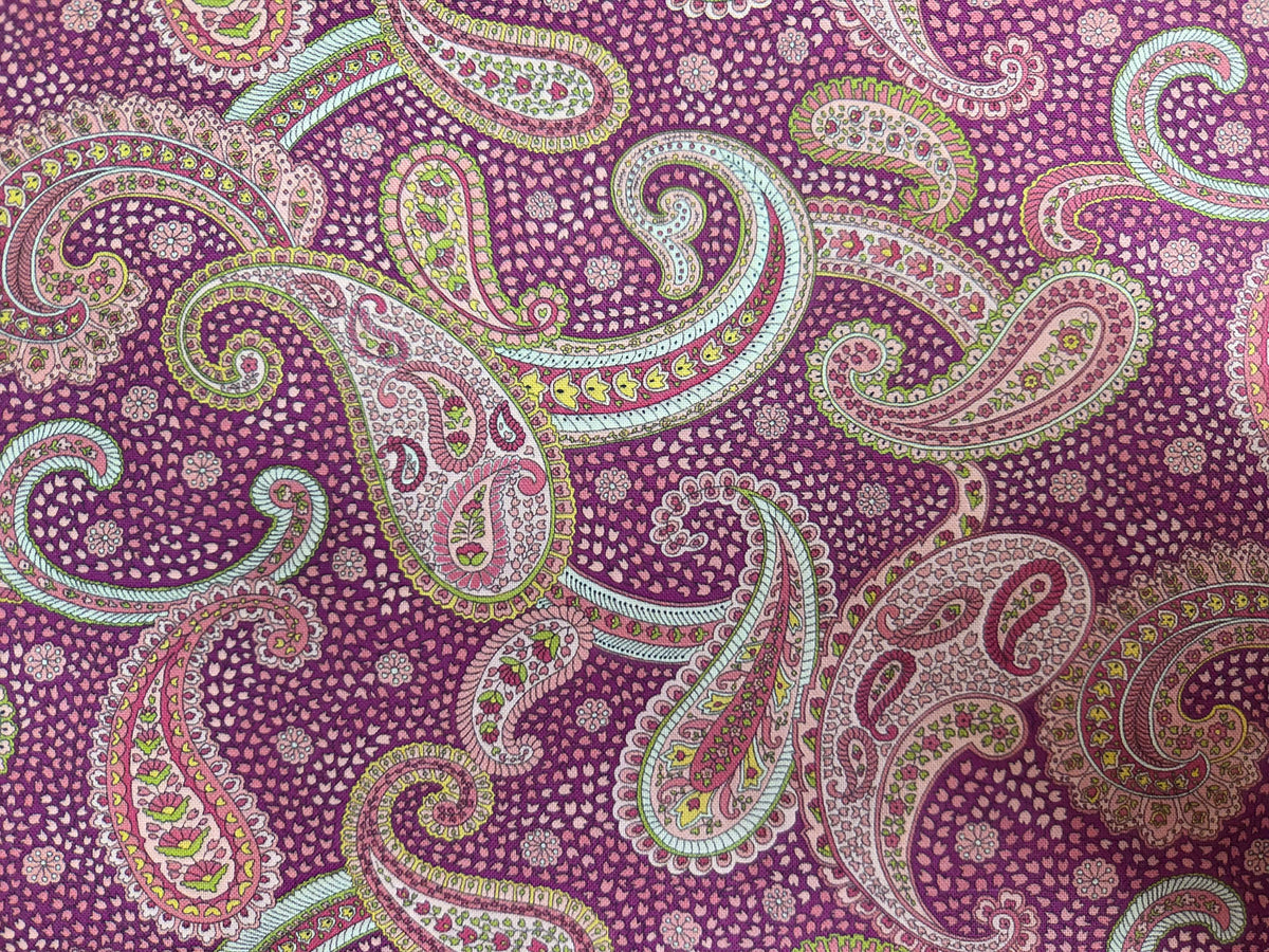 Chelsea Garden – Pink Paisley